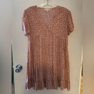 Blush Ruffle Hemmed Short Sleeve Floral Dress (Size S)